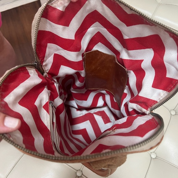 Cueropapel&Tijera Costa Rican Tan Leather Bag with Colorful Accent - Picture 4 of 4